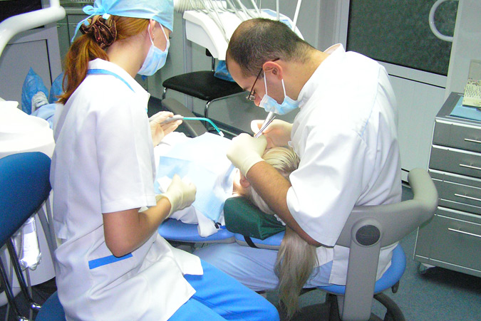 Передается ли ВИЧ у стоматолога?