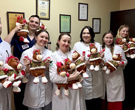 И-го-го, друзья! Новогодняя сказка пришла в Центр профилактики и борьбы со СПИД